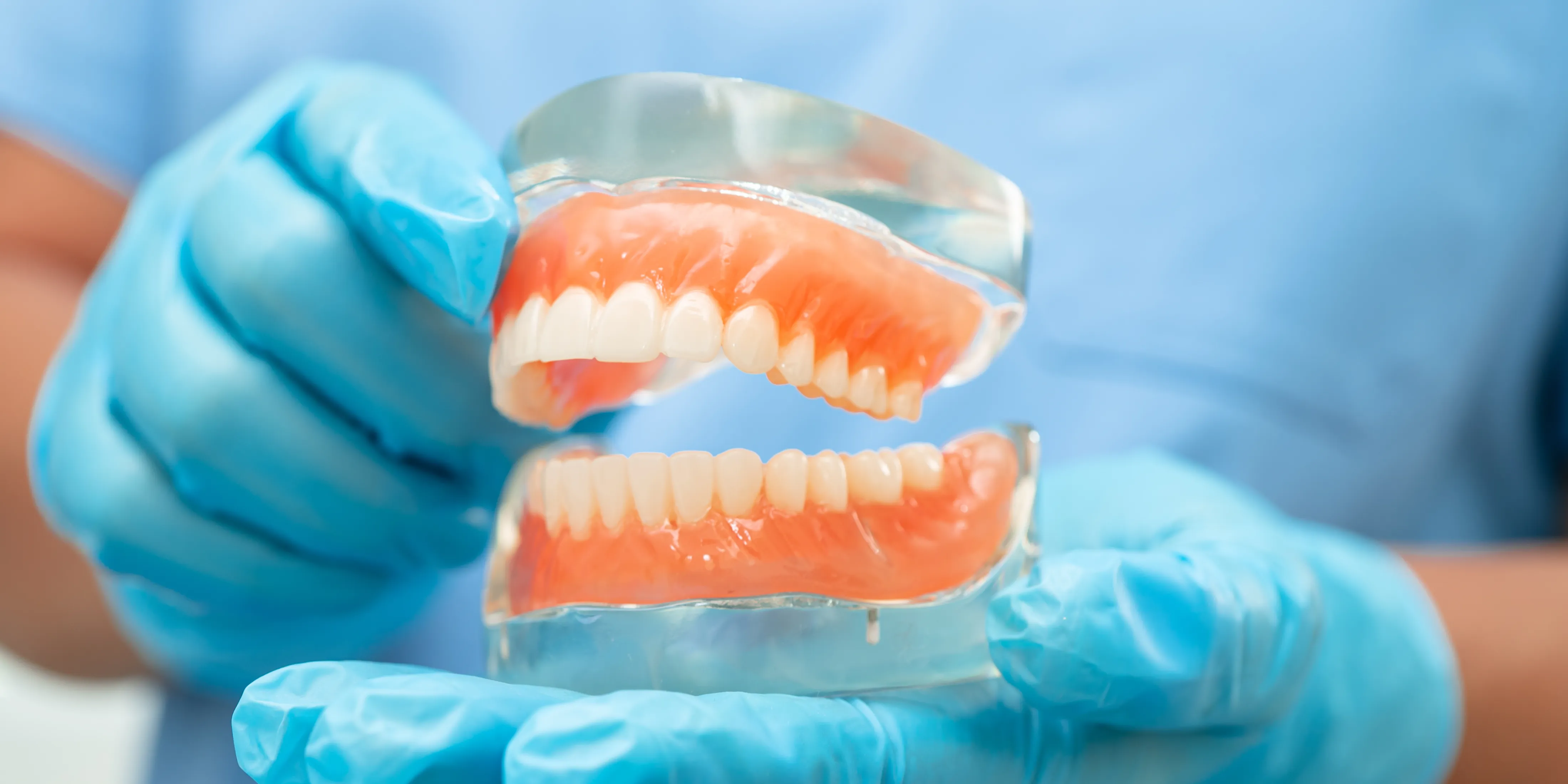 ライフメディカル総合歯科クリニック八潮の入れ歯治療