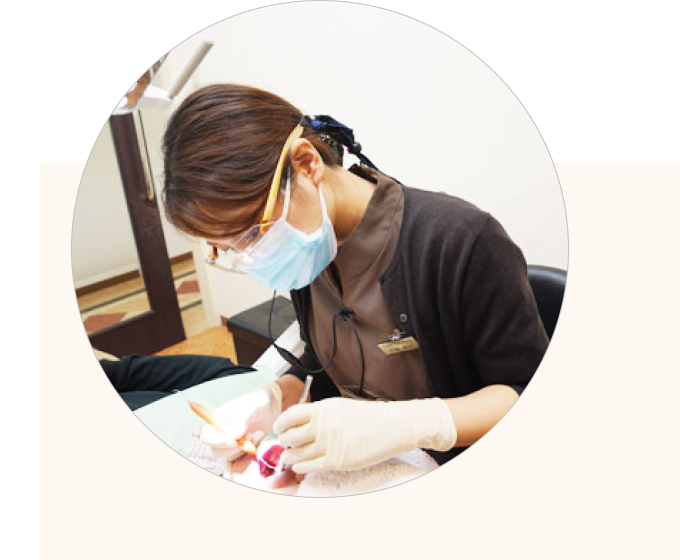 歯科衛生士によるクリーニングの様子